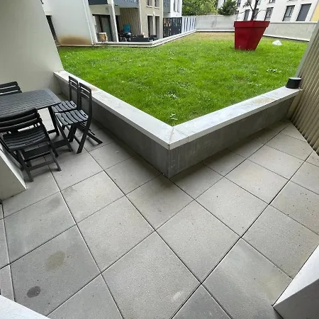 Gredi, Appt Avec Parking Et Terrasse A Кан