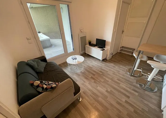 アパート Gredi, Appt Avec Parking Et Terrasse A カーン