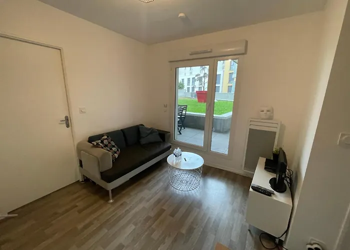 Gredi, Appt Avec Parking Et Terrasse A アパート カーン